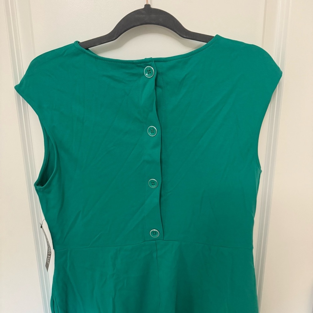 New York & Company Green Button-Back Mini Dress - Picture 2 of 9
